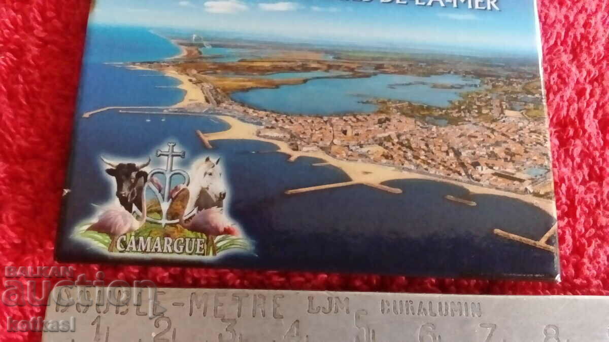 Auction  Souvenir Fridge Magnet France