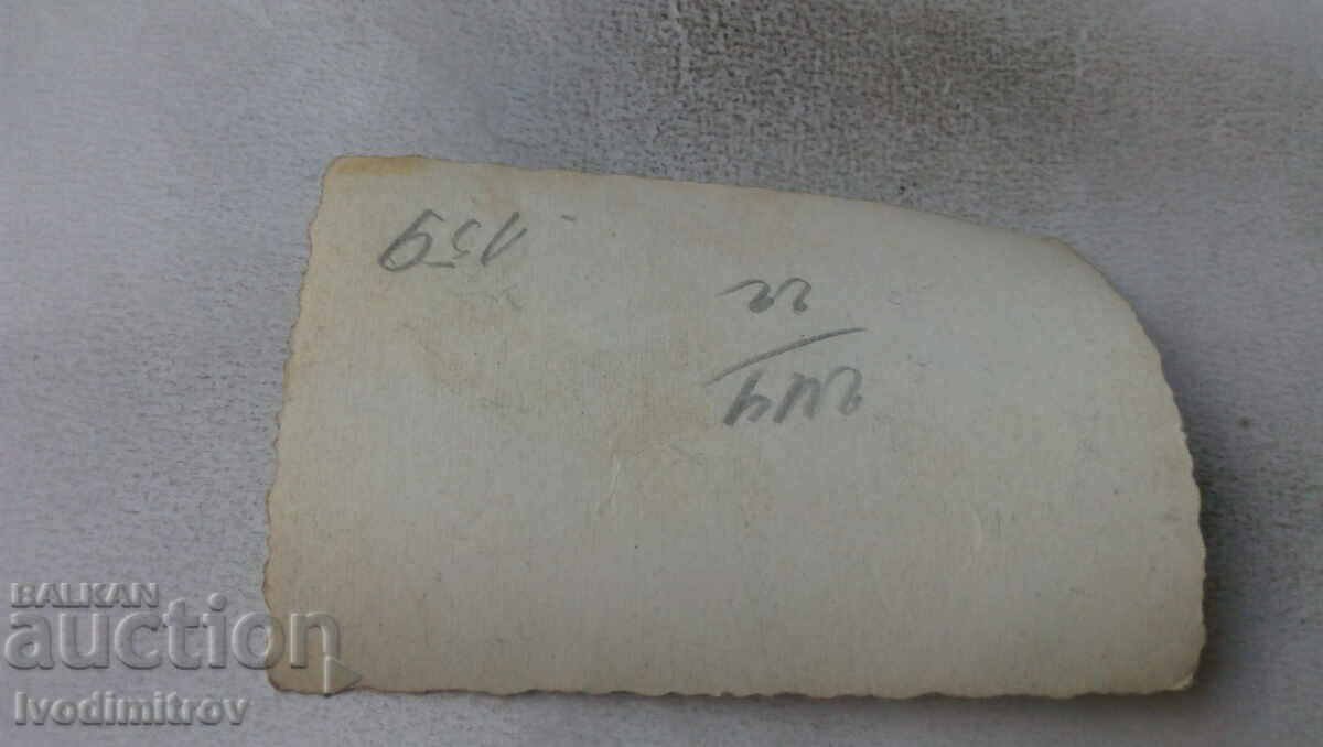 Снимка Семейство на плажа с цена 1.85 лв. | € 0.95 Снимка Семейство на плажа с цена 1.85 лв. | € 0.95