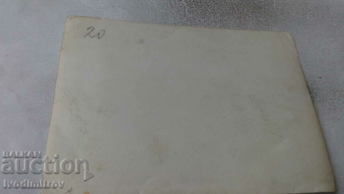 Photo Men and women in front of an office building with price 2.45 BGN | € 1.25 Photo Men and women in front of an office building with price 2.45 BGN | € 1.25