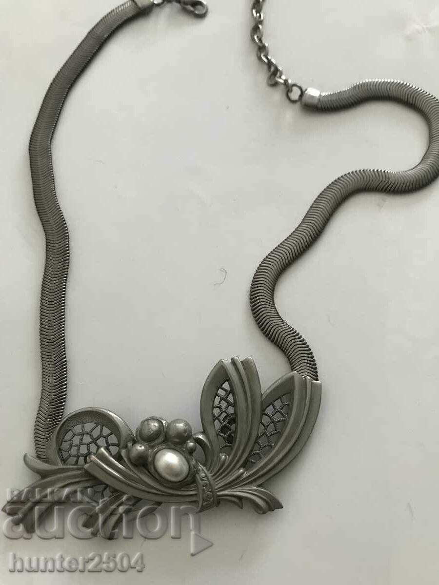 Necklace-white metal with pearl 45 cm with price 19.95 BGN | € 10.20 Necklace-white metal with pearl 45 cm with price 19.95 BGN | € 10.20