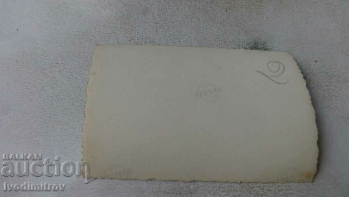 Photo Men and women in the square with price 1.35 BGN | € 0.69 Photo Men and women in the square with price 1.35 BGN | € 0.69