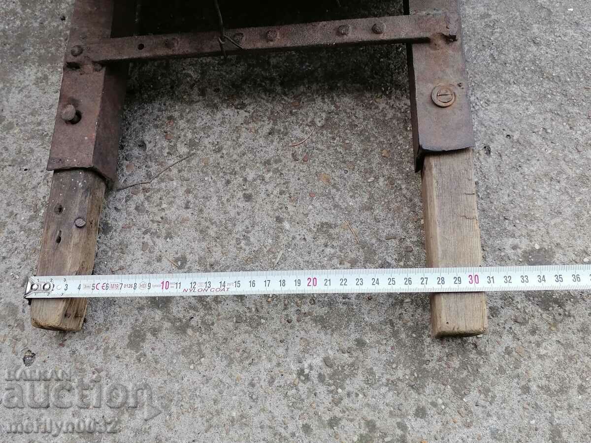 Old grape grinder - 5 Old grape grinder - 5