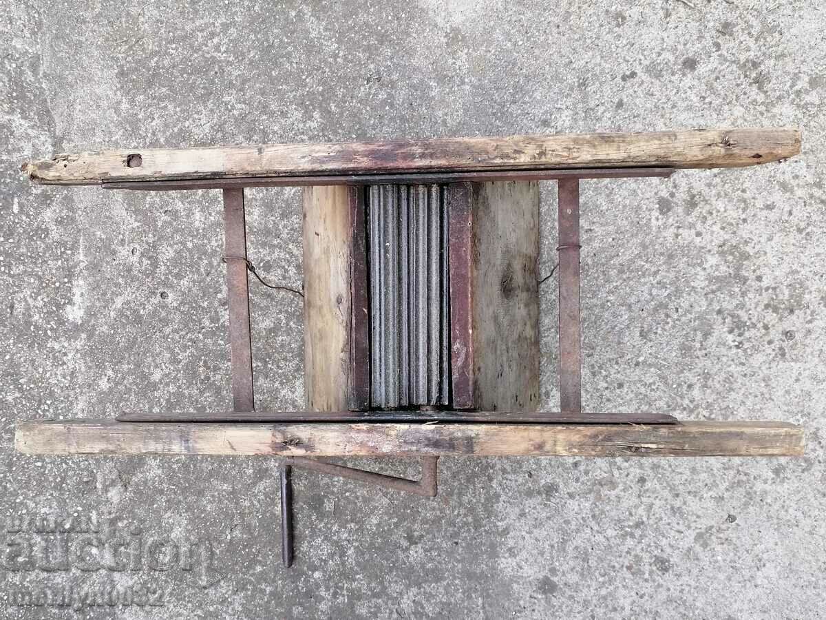 Old grape grinder - 6 Old grape grinder - 6