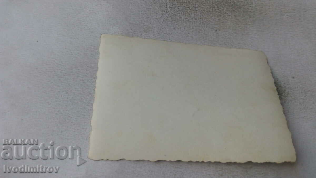 Photo Women and men walking on the boulevard with price 1.35 BGN | € 0.69 Photo Women and men walking on the boulevard with price 1.35 BGN | € 0.69