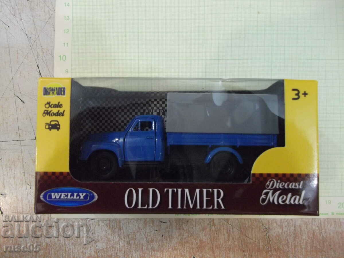 Auction Car - 704 Auction Car - 704