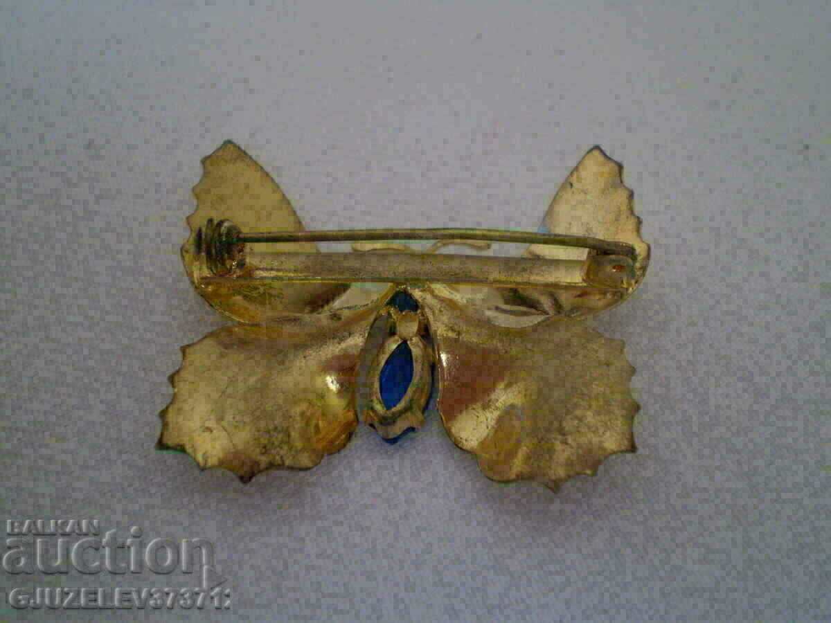 BUTTERFLY BROUGHT WITH BLUE CRYSTAL with price 25.99 BGN | € 13.29 BUTTERFLY BROUGHT WITH BLUE CRYSTAL with price 25.99 BGN | € 13.29