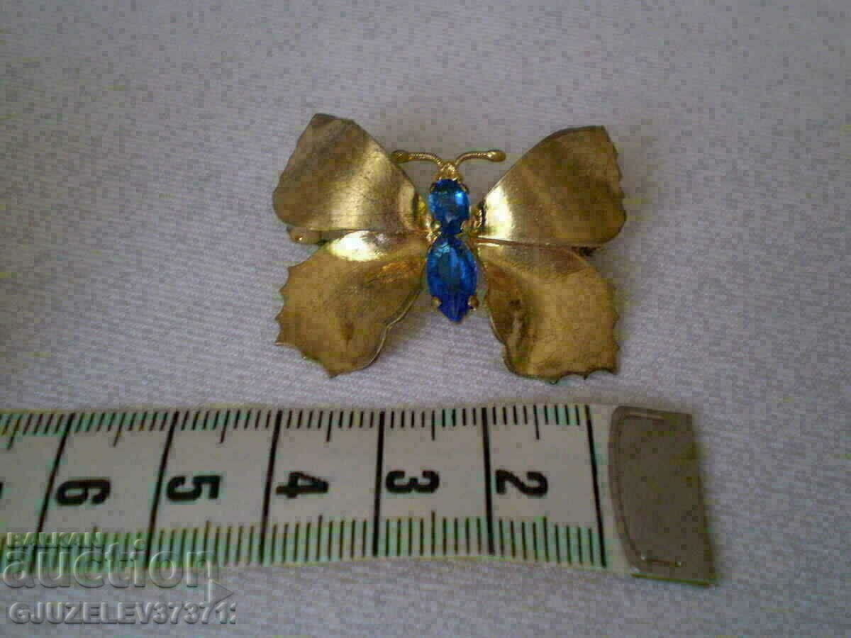 Delivery of BUTTERFLY BROUGHT WITH BLUE CRYSTAL Delivery of BUTTERFLY BROUGHT WITH BLUE CRYSTAL