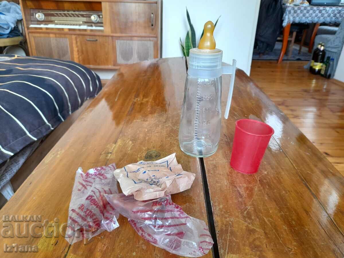 Old baby pacifier, bottle - 6