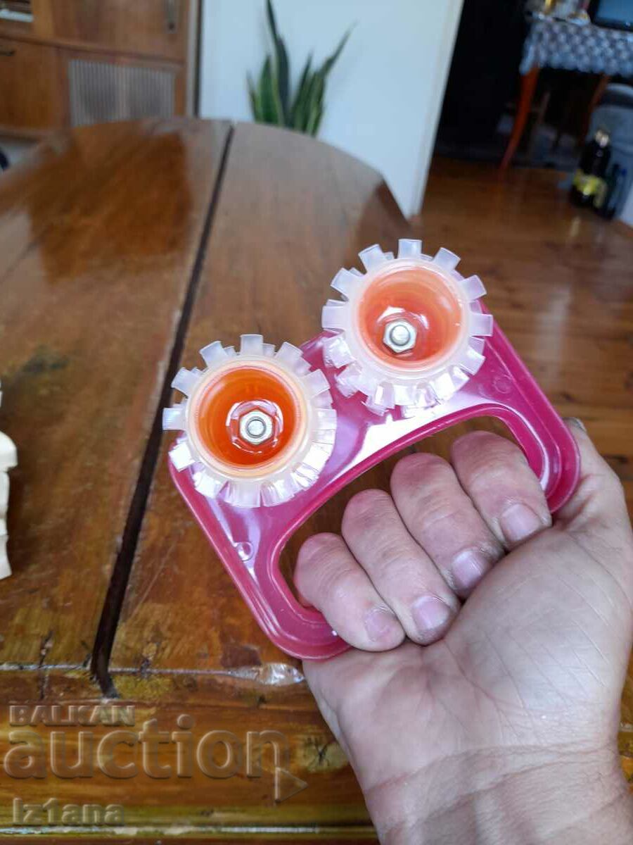 Delivery of Old massage device, massager