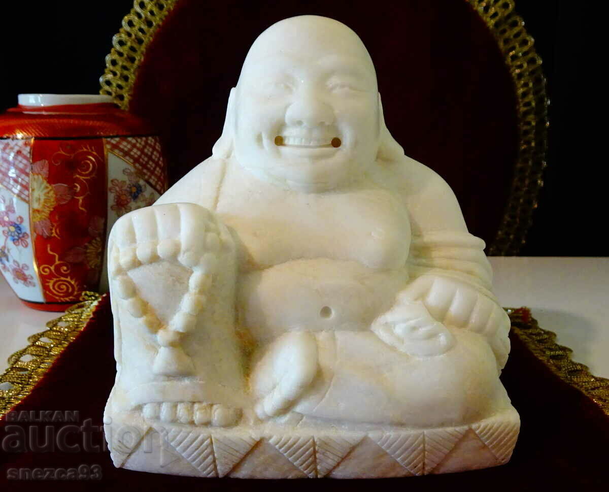 Buddha statuette of 1.5 kg marble.