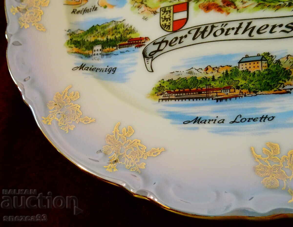 Auction Hand-painted Bavarian porcelain plate, gold, opaline, baroque Auction Hand-painted Bavarian porcelain plate, gold, opaline, baroque