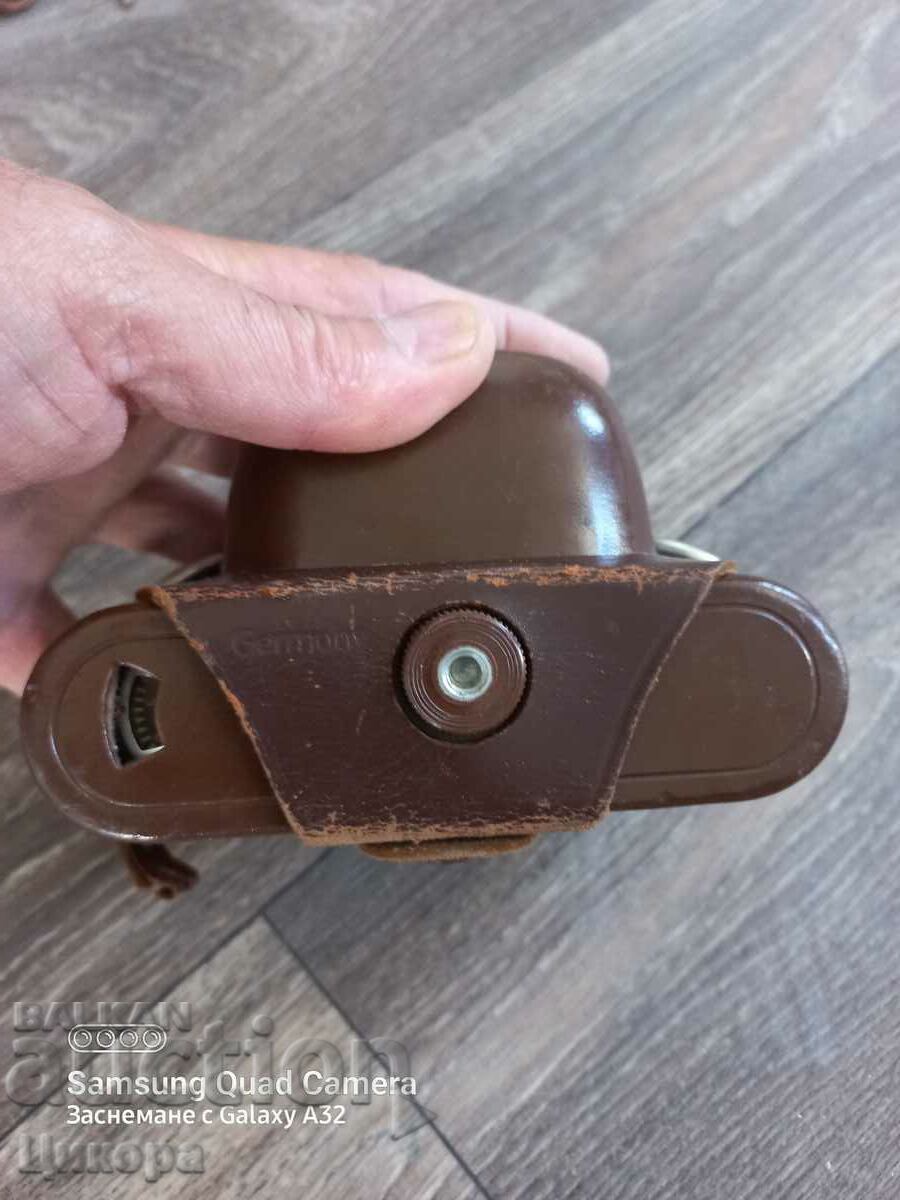 STAR GERMAN PHOTOGRAPHER with price 50.00 BGN | € 25.56 STAR GERMAN PHOTOGRAPHER with price 50.00 BGN | € 25.56