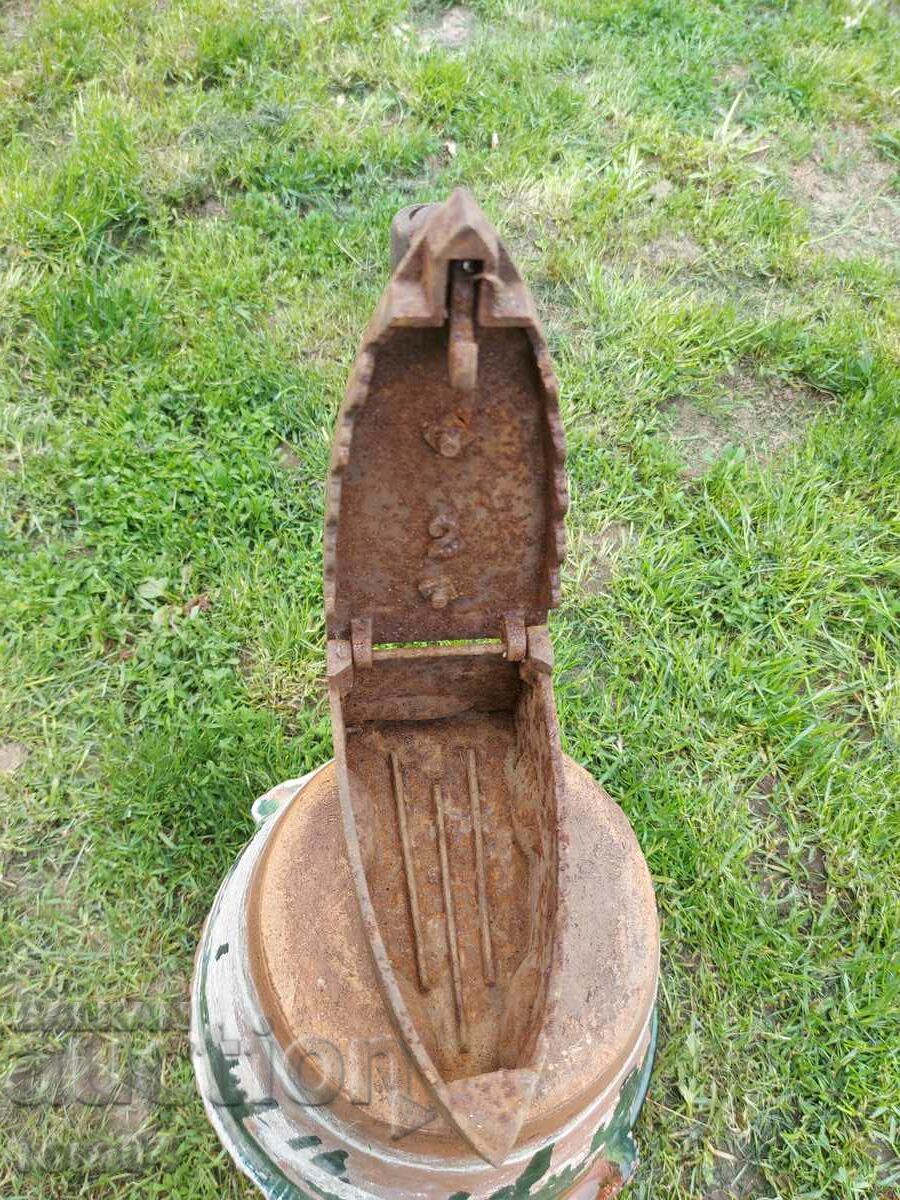 FIER - CAP ROMAN - 5 FIER - CAP ROMAN - 5