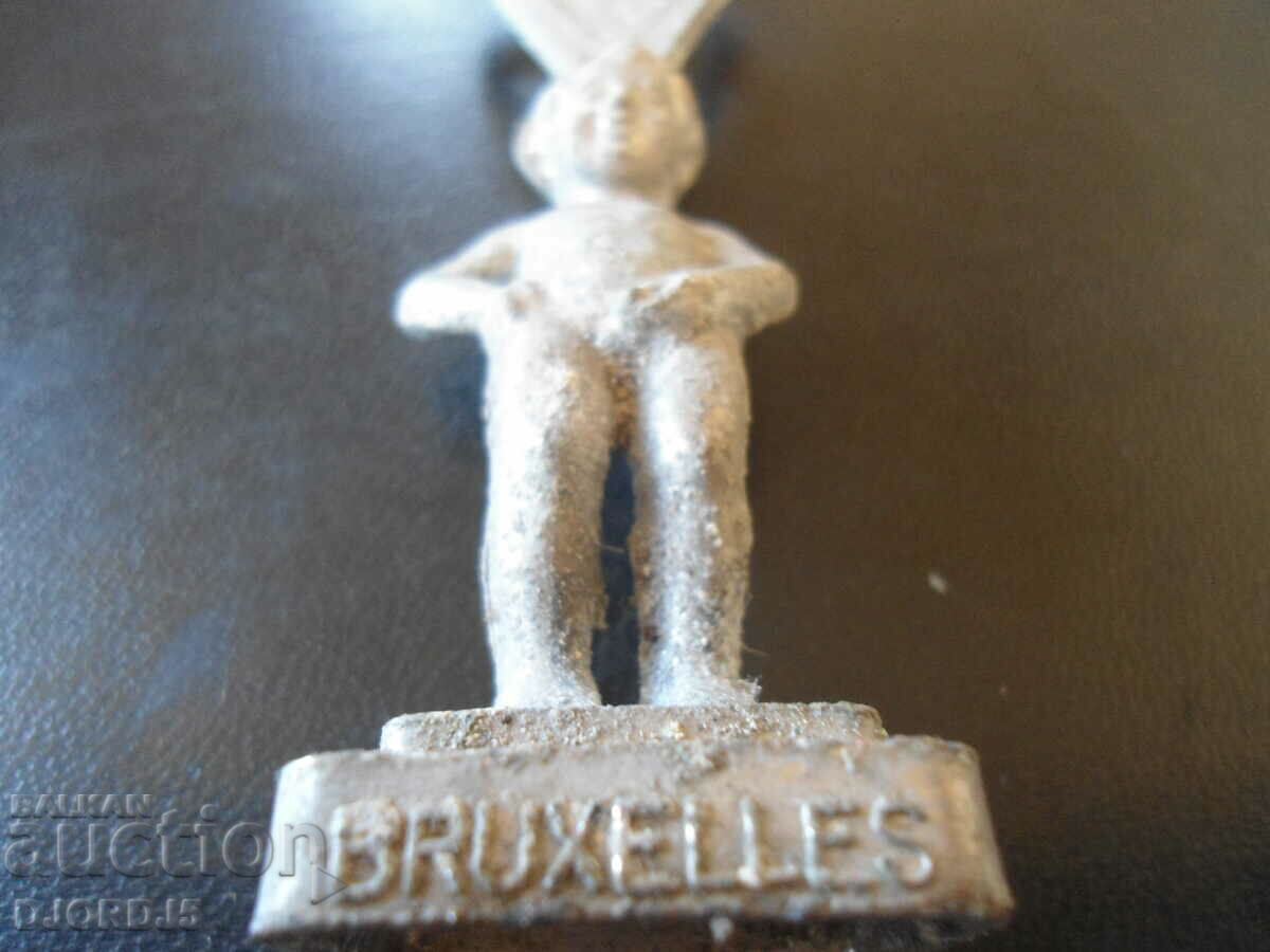 Παλιό ανοιχτήρι, "BRUHELLES" με τιμή 10.00 BGN | € 5.11 Παλιό ανοιχτήρι, "BRUHELLES" με τιμή 10.00 BGN | € 5.11