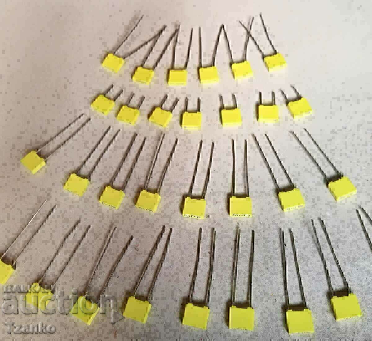 Licitație Vand condensatori din poliester 1nF, 22nF, 47nF, 100nF Licitație Vand condensatori din poliester 1nF, 22nF, 47nF, 100nF