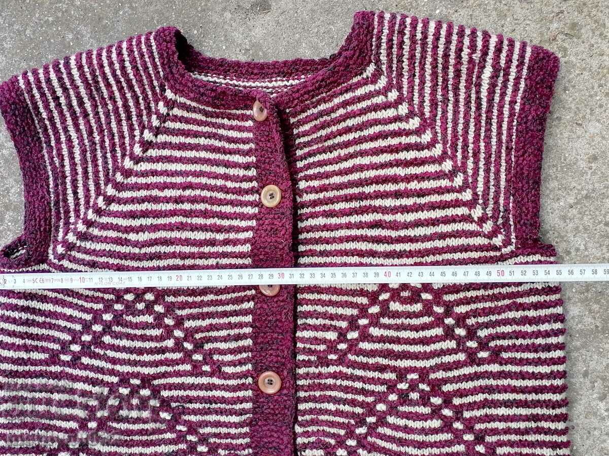 Старо елече от вълна плетен елек - 5 Старо елече от вълна плетен елек - 5