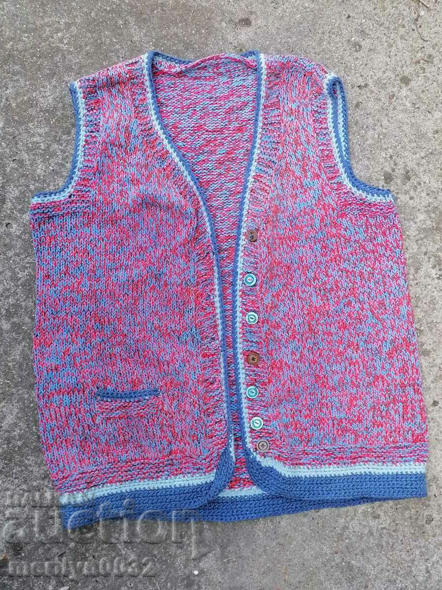 Old wool vest knitted vest