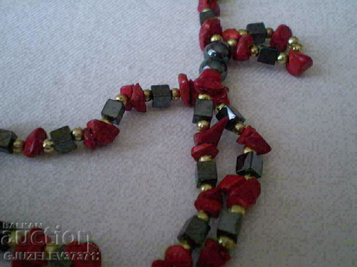 Аукцион красиво колие от  хематит и карнеол