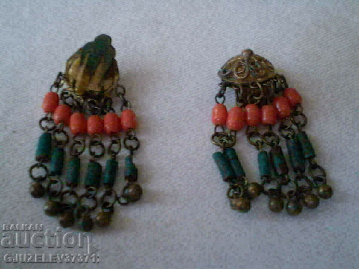 Delivery of vintage earrings brass filigree Delivery of vintage earrings brass filigree