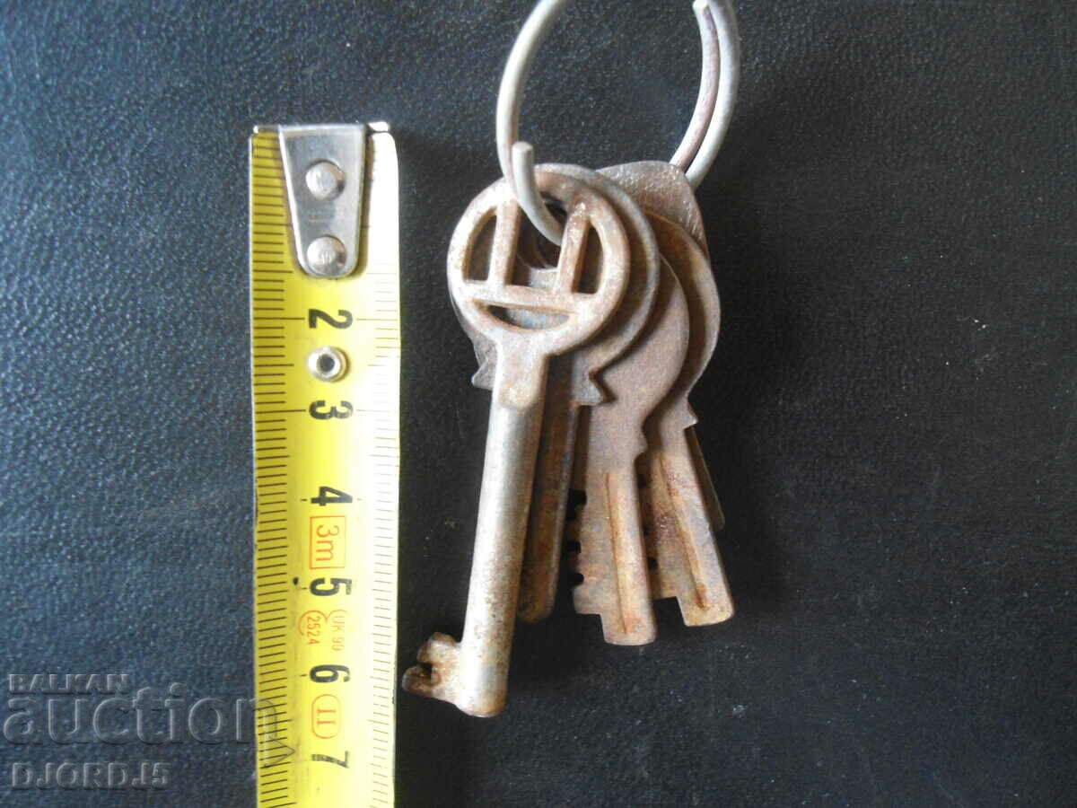 Lot old keys - 5 Lot old keys - 5