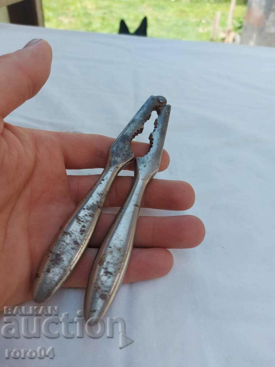 OREHOTROSHACHKA με τιμή 10.00 BGN | € 5.11 OREHOTROSHACHKA με τιμή 10.00 BGN | € 5.11