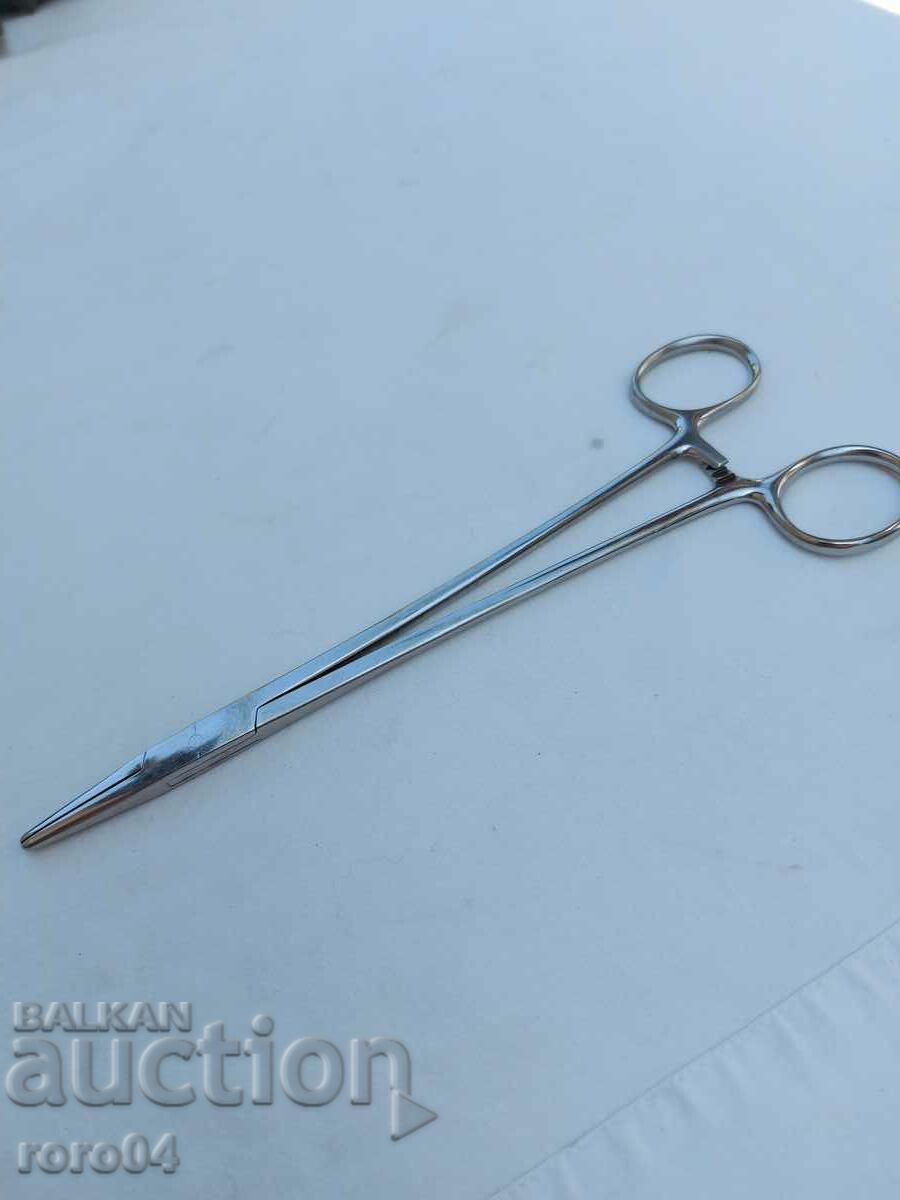 Delivery of KOCHER - G.I.SURGICAL