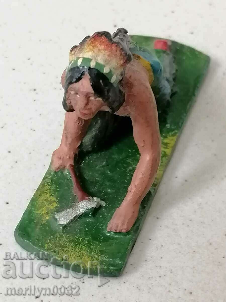 Индианска фигура ELASTOLIN Germany 20-30год пластика с цена 45.00 лв. | € 23.01 Индианска фигура ELASTOLIN Germany 20-30год пластика с цена 45.00 лв. | € 23.01