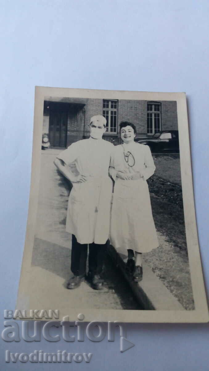 Φωτογραφία Γιατρός και νοσοκόμα 1951