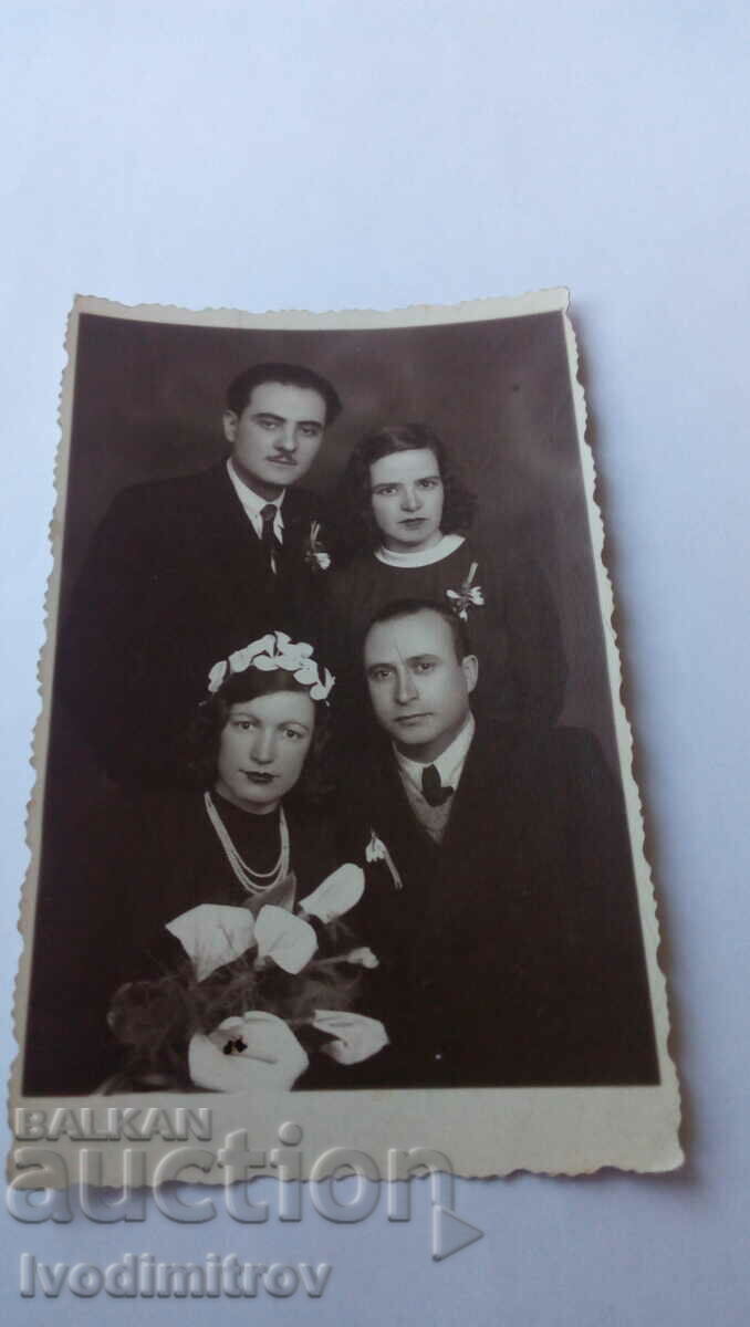 Photo Sofia Newlyweds with their friends 1941