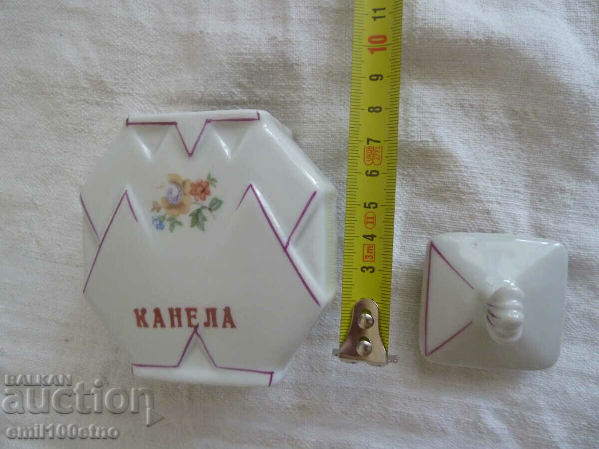Spice box Cinnamon - old Bulgarian porcelain Kitka - 6 Spice box Cinnamon - old Bulgarian porcelain Kitka - 6