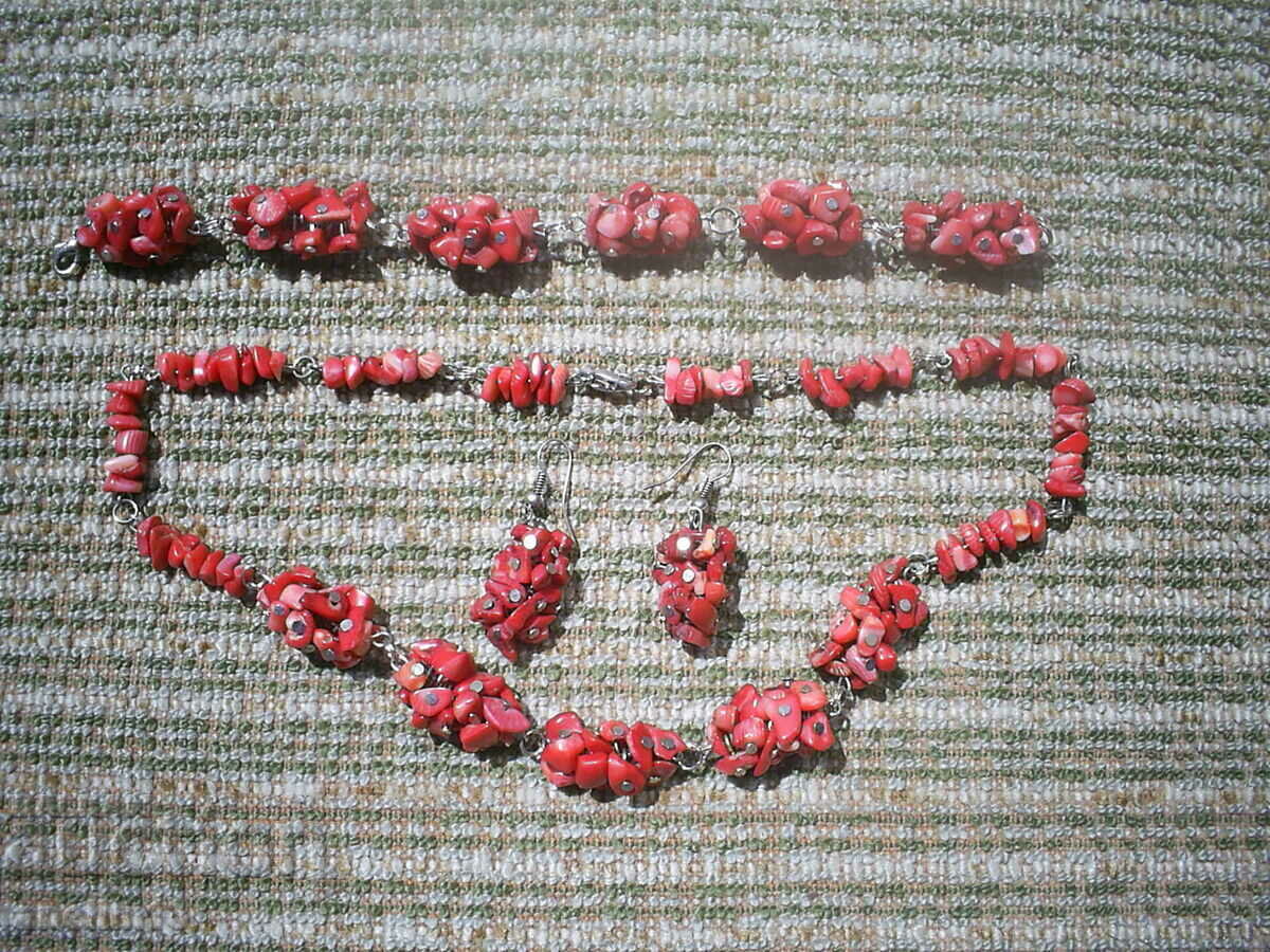 SET OF BRACELET BRACELET NECKLACES COralS