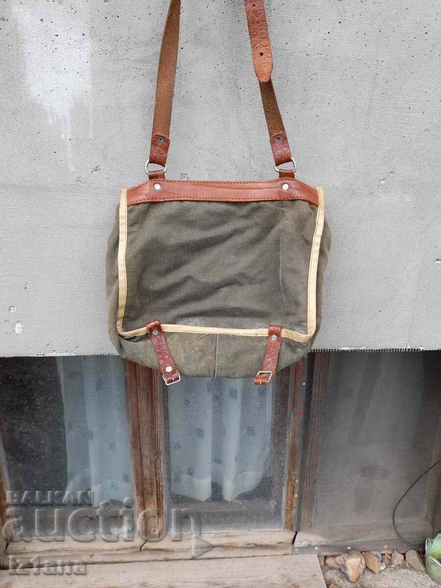 Auction An old canvas bag Auction An old canvas bag