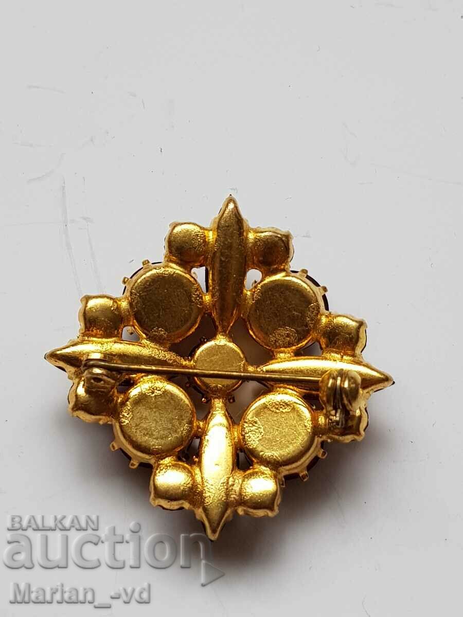 Аукцион Антикварна брошка с гранати Аукцион Антикварна брошка с гранати