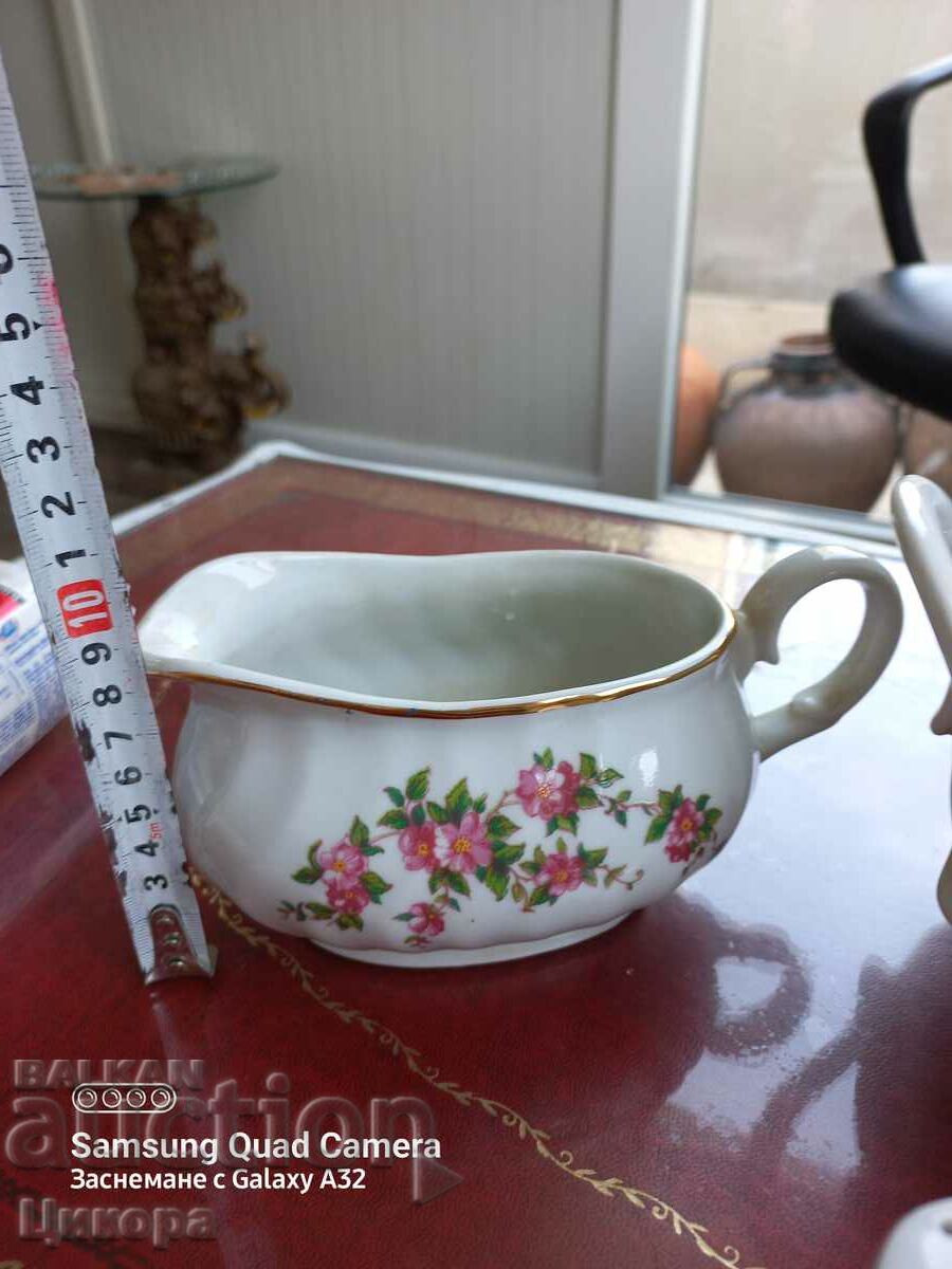 Auction BULGARIAN PORCELAIN SET Auction BULGARIAN PORCELAIN SET