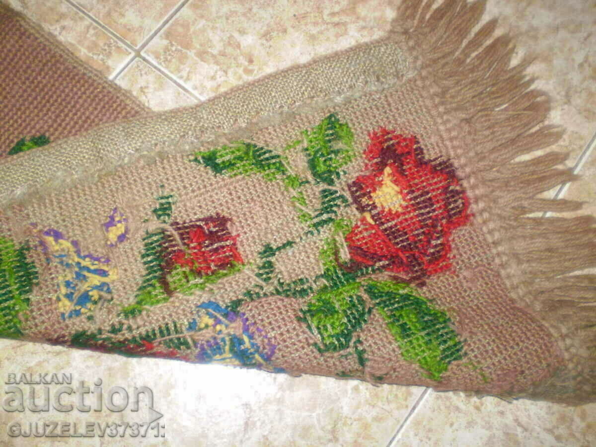 OLD HAND EMBROIDERY WITH WOOL THREAD CARPET Tapestry - 6