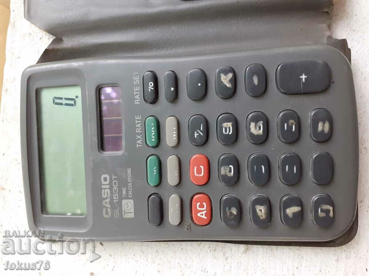 Παλιά ηλεκτρονική αριθμομηχανή Casio με τιμή 39.00 BGN | € 19.94