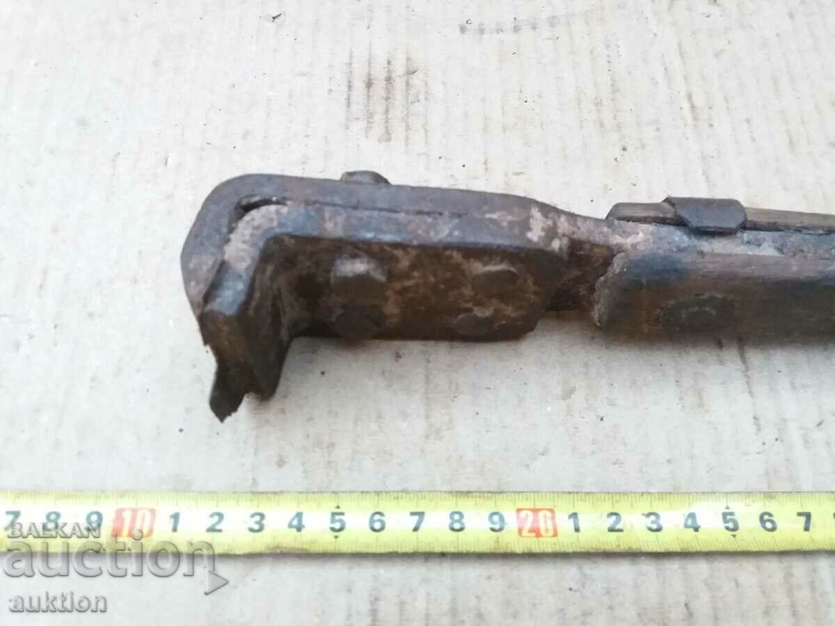 Delivery of MILITARY SHARP TOOL FOR CUTTING TARGETS, ETC. Delivery of MILITARY SHARP TOOL FOR CUTTING TARGETS, ETC.