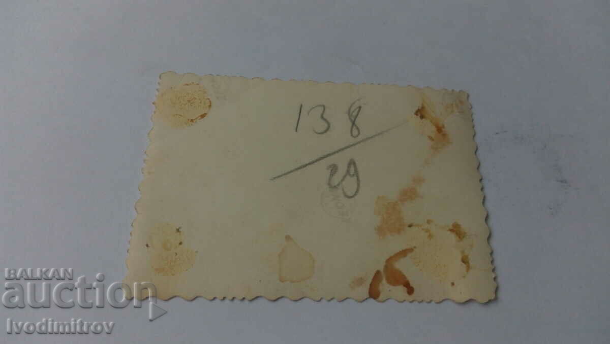 Photo Two women with price 1.25 BGN | € 0.64 Photo Two women with price 1.25 BGN | € 0.64