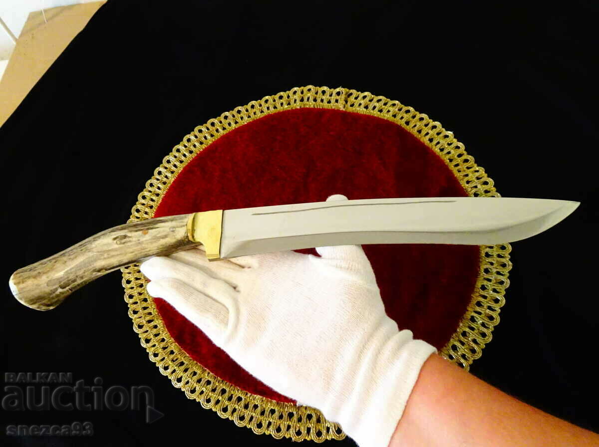 Karakulak knife 38 cm, scythe, antler.
