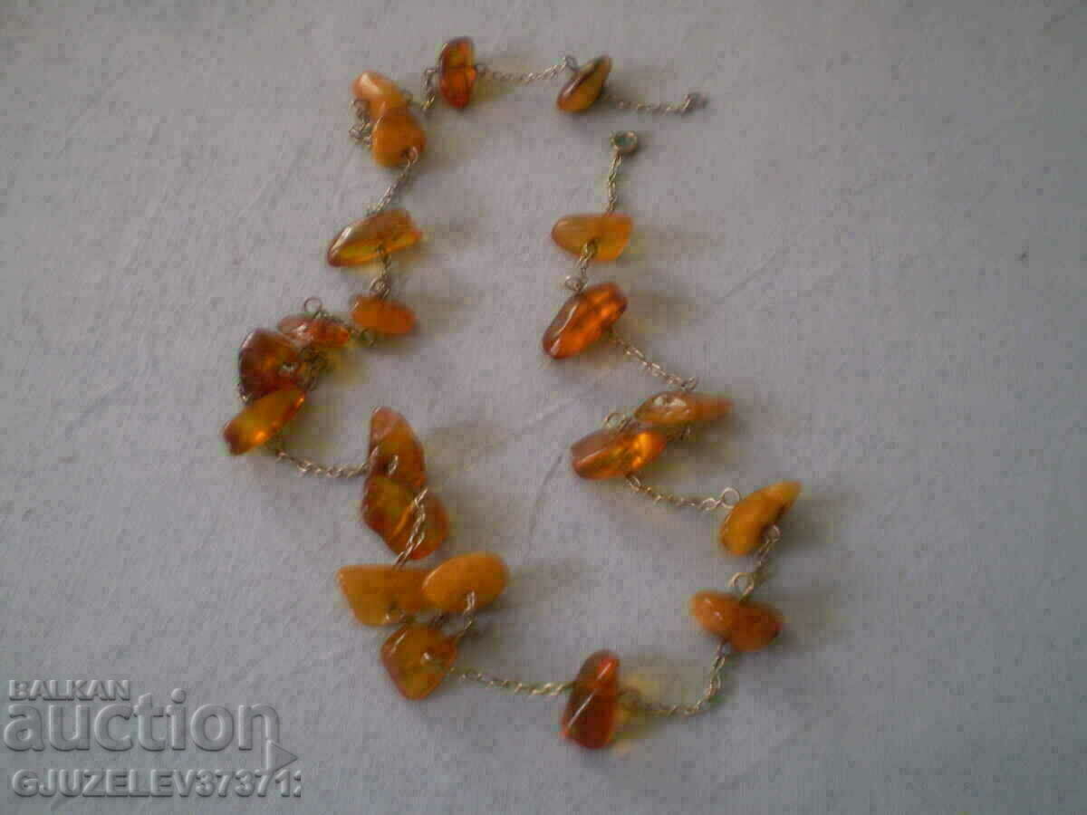 Delivery of Vintage necklace of natural amber and silver Delivery of Vintage necklace of natural amber and silver