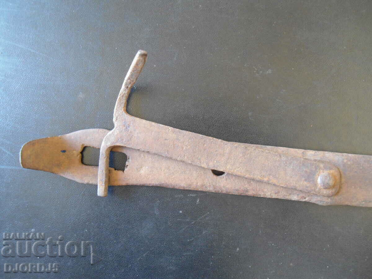 Old forged latch with price 7.00 BGN | € 3.58