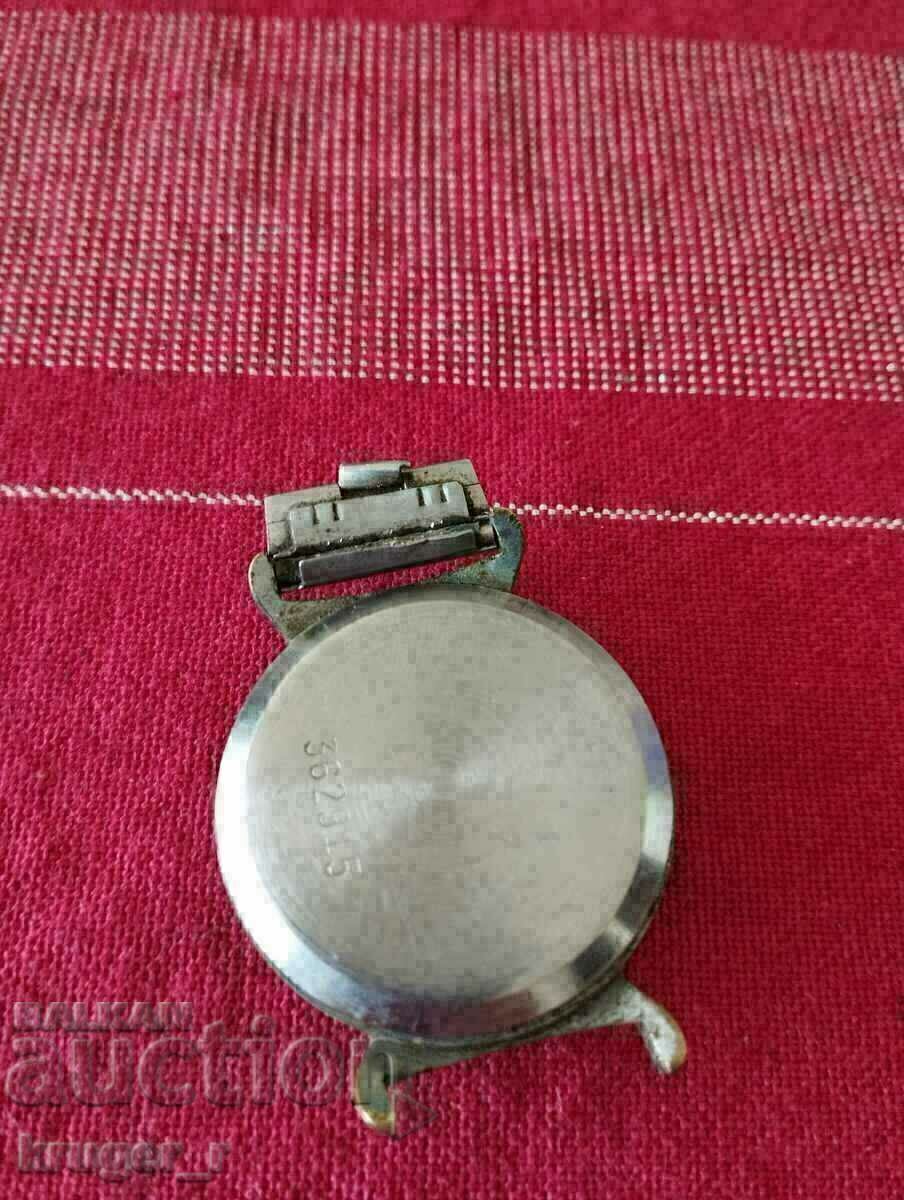 Delivery of VICTORY clock Delivery of VICTORY clock