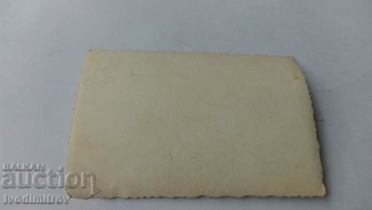 Photo Varna Two young girls with price 1.45 BGN | € 0.74