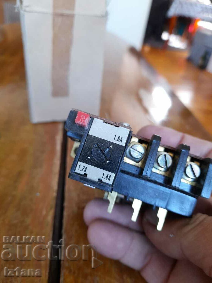 Auction Old Thermal Relay P-16 Auction Old Thermal Relay P-16