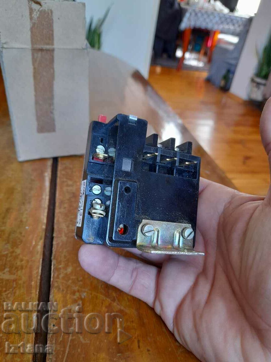 Delivery of Old Thermal Relay P-16 Delivery of Old Thermal Relay P-16