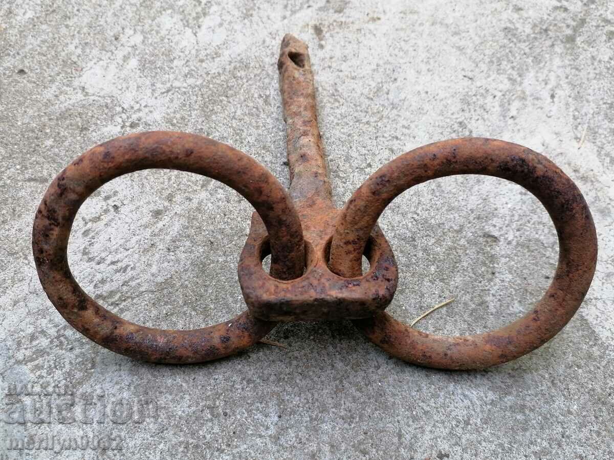 Метални халки, ковано желязо ок за каруца с цена 32.00 лв. | € 16.36