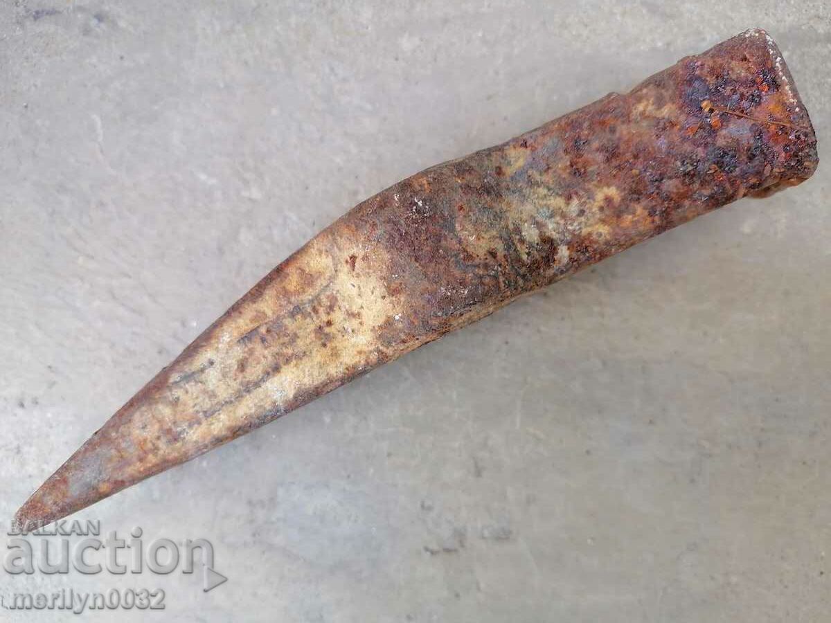 Auction Old carpenter's hammer, tool, pickaxe Auction Old carpenter's hammer, tool, pickaxe