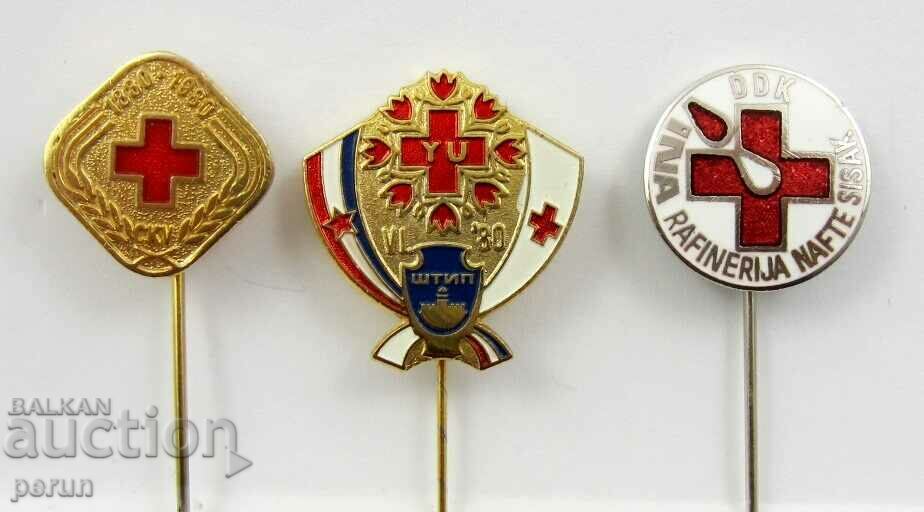 LOT THREE OLD BADGES-RED CROSS-1980-YUGOSLAVIA with price 15.00 BGN | € 7.67 LOT THREE OLD BADGES-RED CROSS-1980-YUGOSLAVIA with price 15.00 BGN | € 7.67