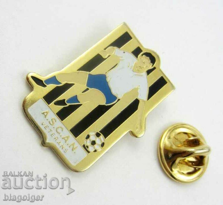 Delivery of FOOTBALL BADGE-FRANCE-VETERANS