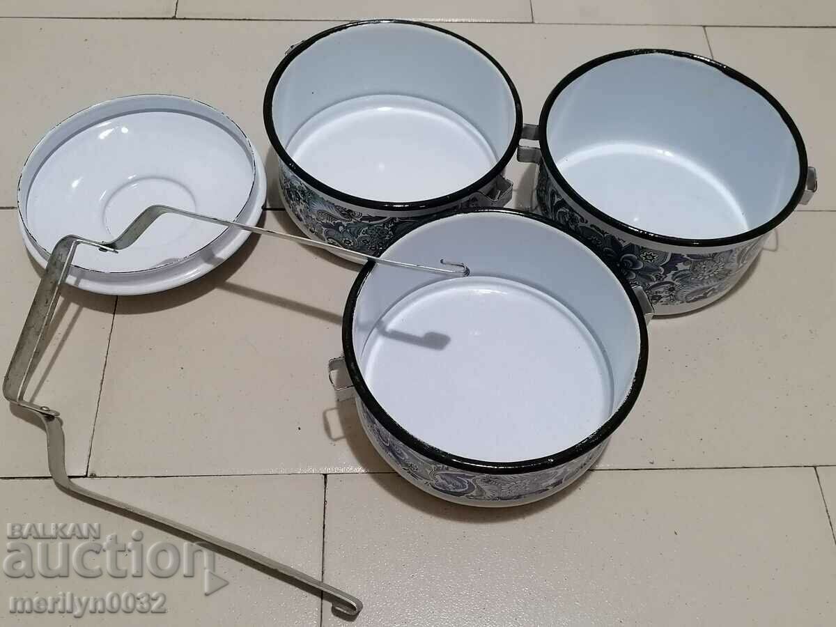 Delivery of Enamelled jugs set of suits, household pots